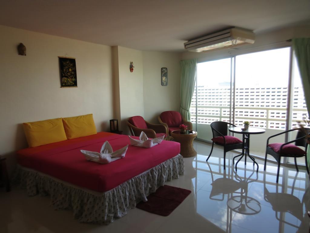View Talay 1B Serviced Apartments Pattaya Værelse billede