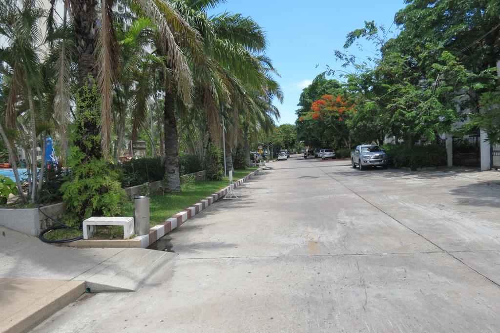 View Talay 1B Serviced Apartments Pattaya Eksteriør billede